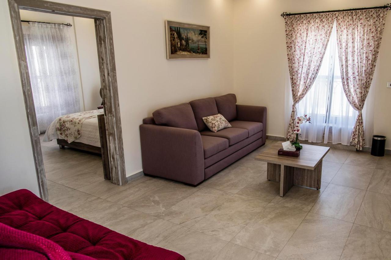 Asamina Boutique Hotel 泰尔 外观 照片